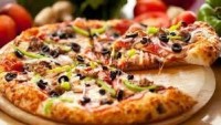 Mehman Kahana Restaurant – Hot & Cheesy Pizza 😋
