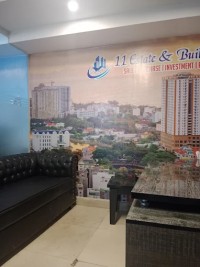 11 Real estate & Builders